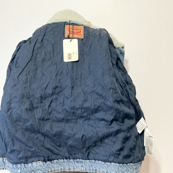 Levi's NWT Sz 2X Light Wash Sherpa Trucker Plus Denim Jean Jacket- Runs Small - Picture 6 of 16